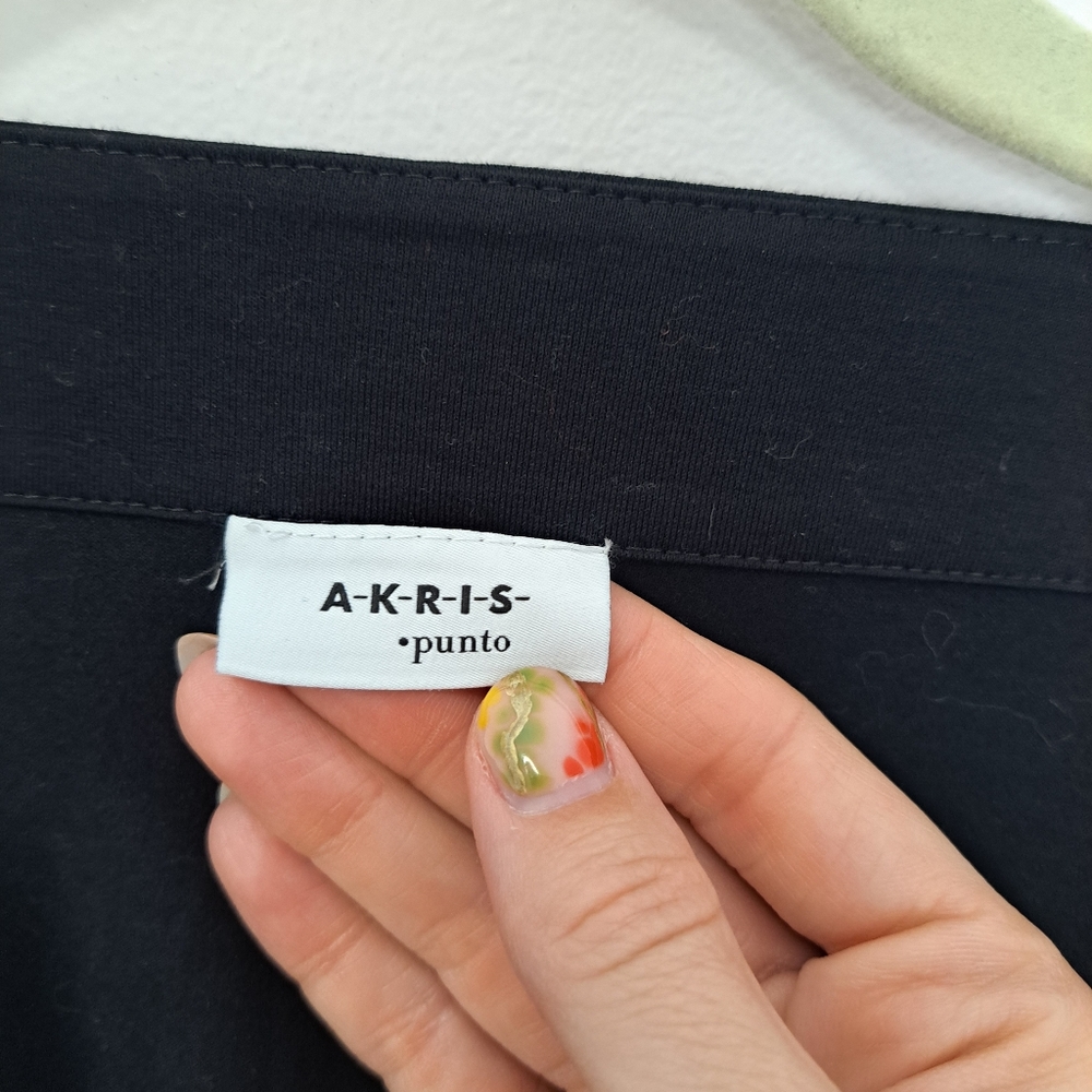 Akris Punto Essentials Jersey Square neck top black medium - Picture 8 of 11